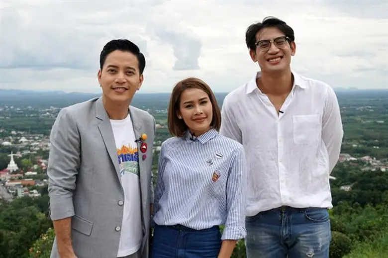 ทีวีไกด์: รายการ “ตลาดเด็ดประเทศไทย”  “หนูเล็ก ก่าก๊า” กุมมือ “บิ๊ก-ทองภูมิ” เผยเบื้องลึก ใน “ตลาดเด็ดประเทศไทย”  แท้จริง เป็นขาโจ๋ภาคใต้!!!