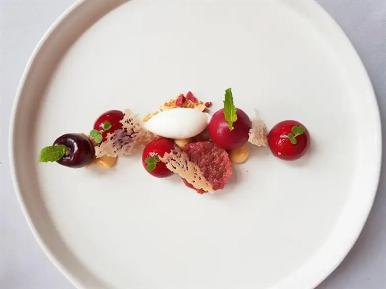 ห้องอาหารมิชลิน สตาร์ ซาเวลเบิร์ก เสนอเมนูพิเศษ 7 คอร์ส ให้คุณฉลองวันวาเลนไทน์ 14 กุมภาพันธ์ นี้