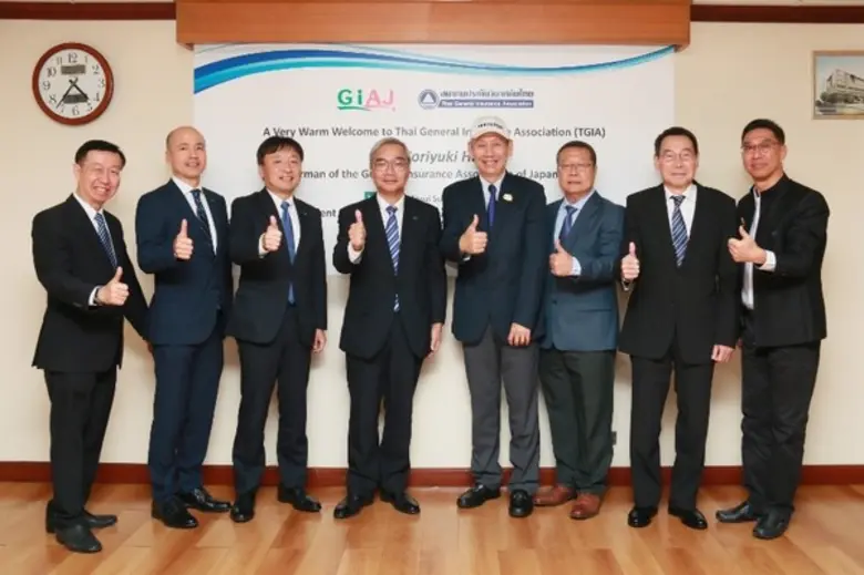 นายจีรพันธ์ อัศวะธนกุล นายกสมาคมประกันวิน...