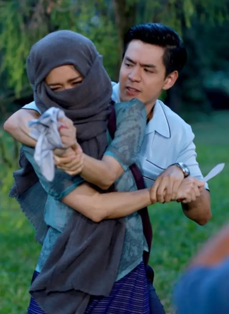 “ปูเป้” มือลั่น!! แทง “ฟิล์ม” ใน “เรือนเบญจพิษ”