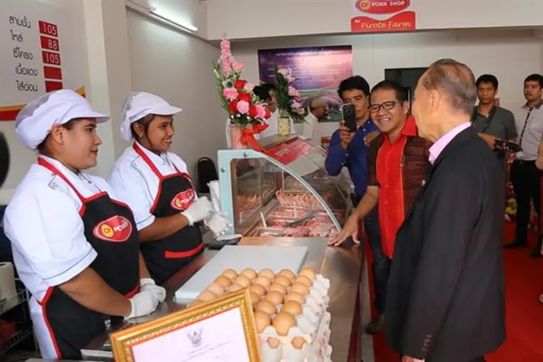 ปศุสัตว์โคราช หนุน ซีพีเอฟพัฒนาเถ้าแก่เล็ก ซีพี พอร์คช็อป ส่งมอบอาหารปลอดภัยถึงชุมชน