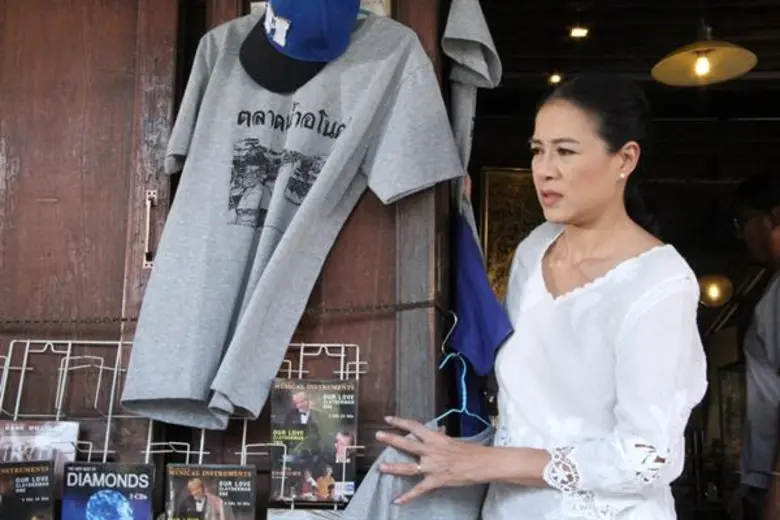 แม็ค-วีรคณิศร์ พระเอกขี่ม้าขาว!!! ช่วยเก็บของหลังพายุฝนกระหน่ำร้าน กบ-ปภัสรา ในละคร “แม่สื่อจอมป่วน”