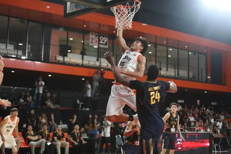 ผลคะแนนบาสเกตบอล TBSL 2018 ระหว่างคู่ ทีมโมโนแวมไพร์ กับ ทีมไฮเทค