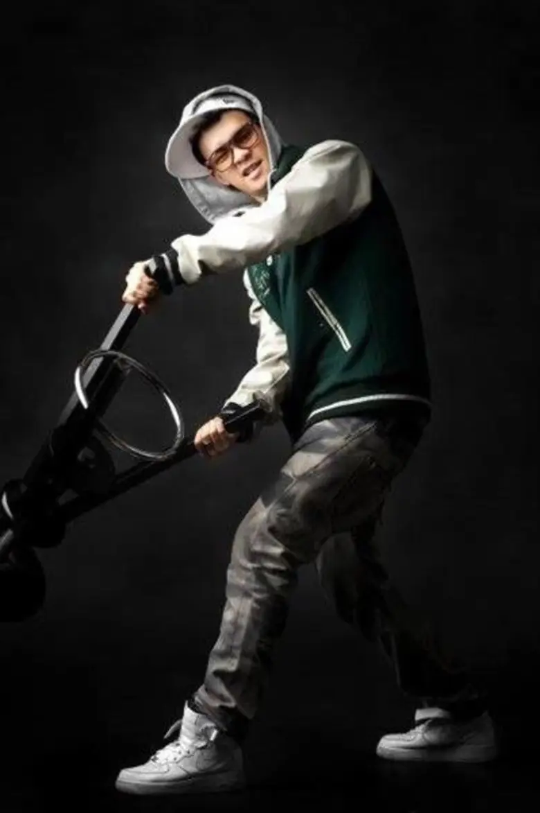 2 นักเต้นแถวหน้าเมืองไทย ครูแนท และ ครูโมโม่ ชวนน้องๆ สายแดนซ์ร่วมประกวด  “ดีโด้สตรีทแดนซ์โชว์”  ชิงเงินรางวัลรวมสูงสุด 300,000 บาท