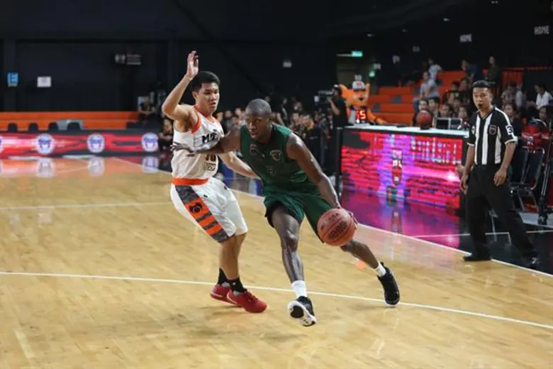 ผลคะแนนบาสเกตบอล TBSL 2018 ระหว่างคู่โมโนแวมไพร์กับโมโนทิวไผ่งาม