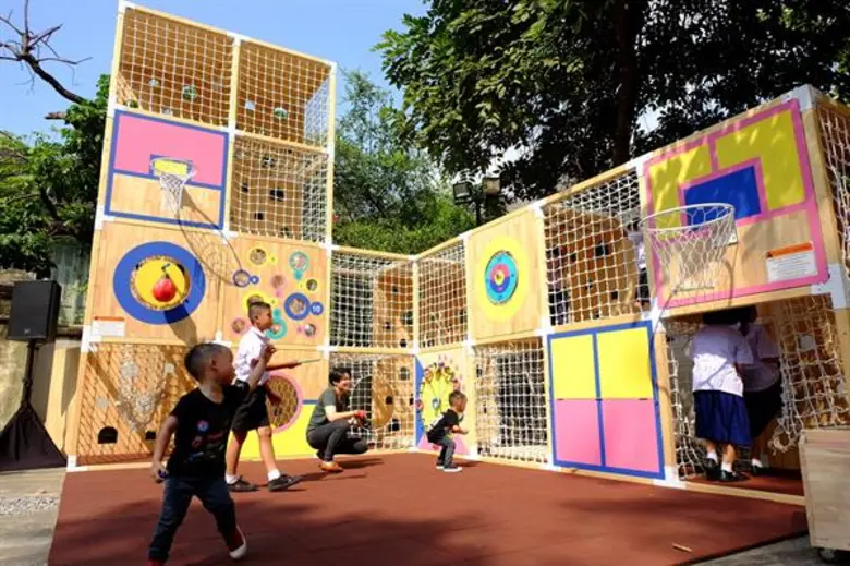 TCDC ร่วมกับ สสส. เปิดตัว “สนามเด็กเล่นสุดครีเอทีฟ” ในเทศกาลงานออกแบบกรุงเทพฯ ต้นแบบสนามเด็กอัจฉริยะ ดึงเด็กออกจากจอสู่โลกความเป็นจริง