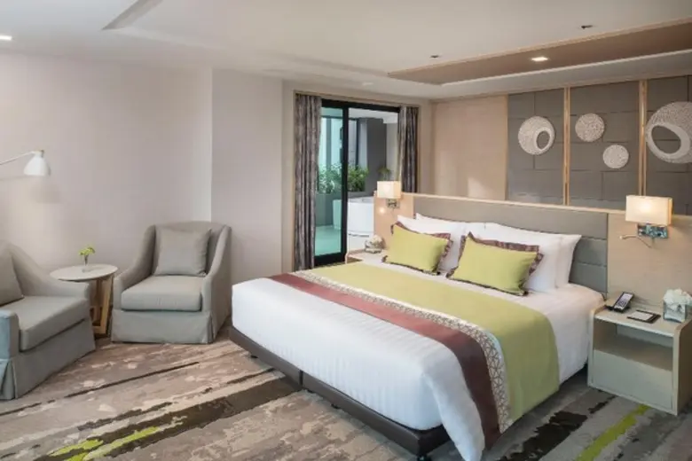 โรงแรมน้องใหม่ โซลิแทร์ กรุงเทพฯ สุขุมวิท...