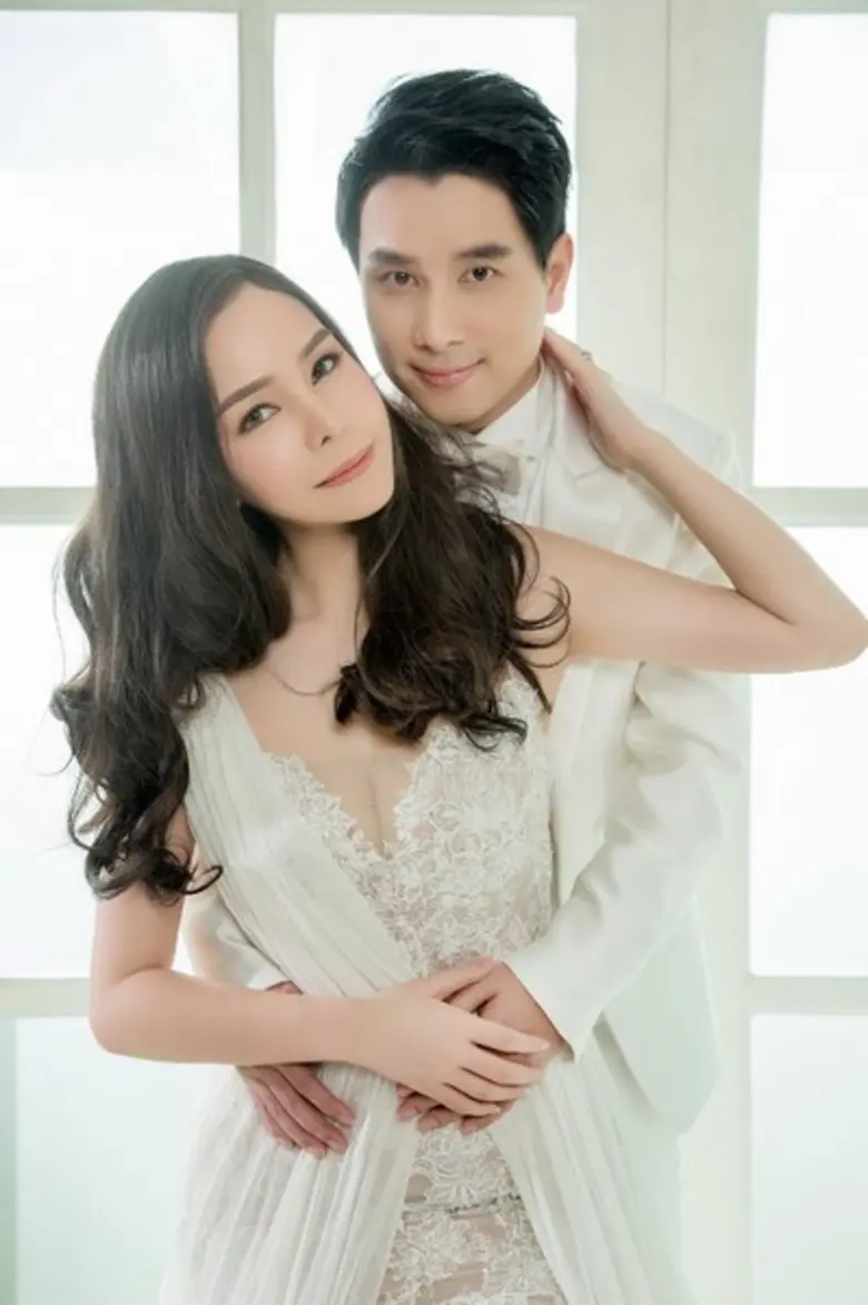 ใกล้วาเลนไทน์คู่หวานแห่งปี โอบอุ้ม-รัสริน...