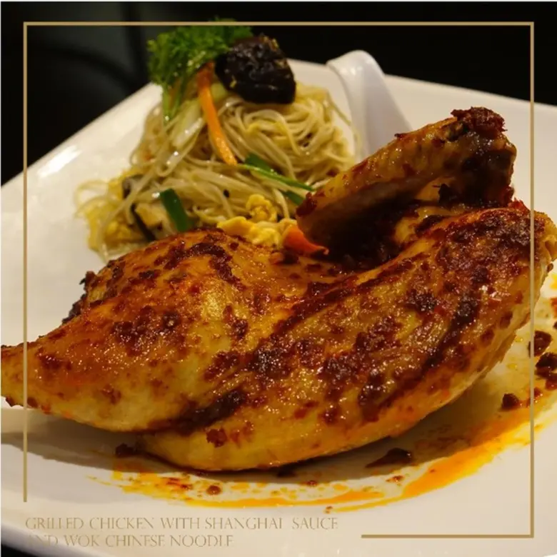 เมนูชิคๆ ชิกเก้นชิค ที่ ลิควิดบาร์แอนด์คาเฟ่