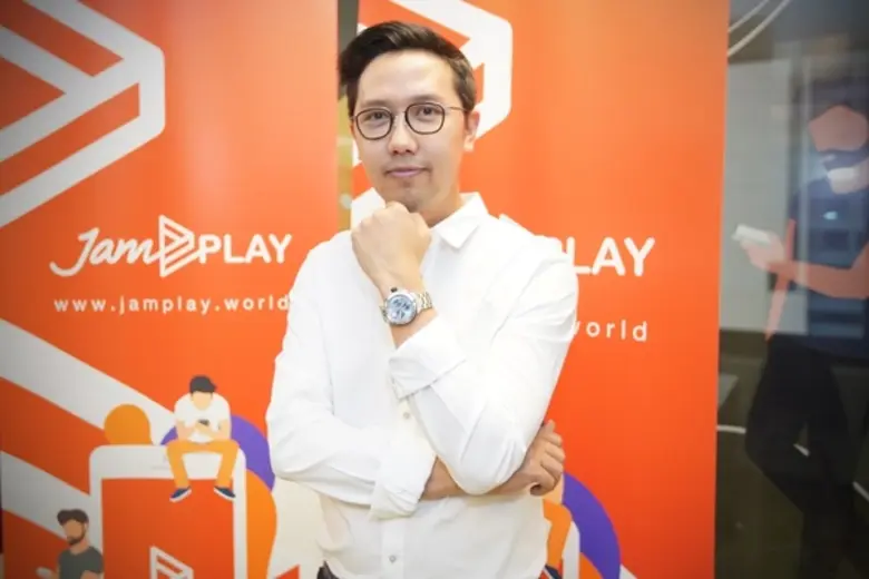 "เพราะจินตนาการสร้างความสุขได้ไม่รู้จบ" จ...