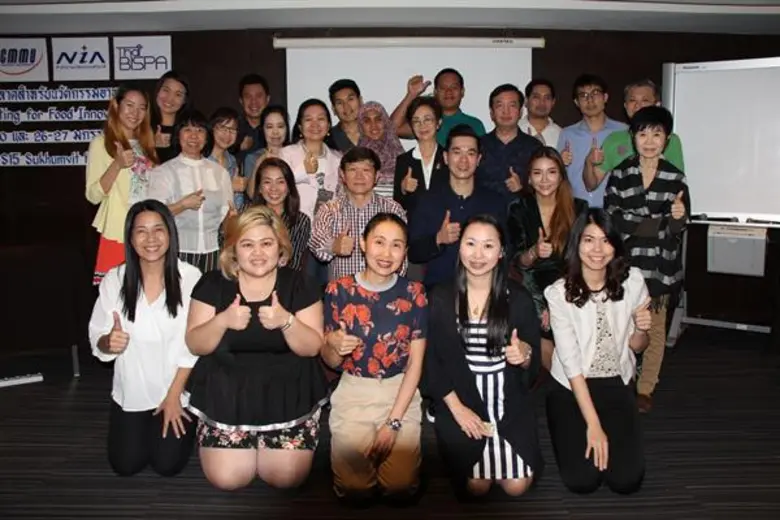 เร็วๆ นี้ นายธีรินทร์ ธัญญวัฒนกุล (ที่ 3 ...