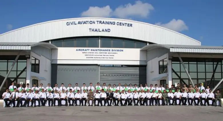 พลเรือตรี ปิยะ อาจมุงคุณ ผู้ว่าการสถาบันก...