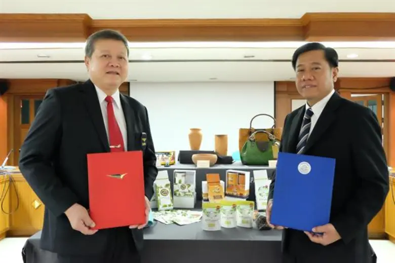 ไปรษณีย์ไทย จับมือ ม.ศิลปากร พลิกโฉมสินค้าชุมชน  เติมดีไซน์เพิ่มมูลค่าจากไอเดียเยาวชนนักออกแบบรุ่นใหม่