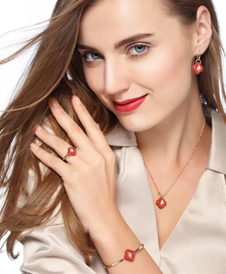 “อาร์ทิเนี่ยน” ชวนเติมรักหวานรับวาเลนไทน์ ด้วยอัญมณีเลอค่า “เซส์ท คอลเลกชั่น”