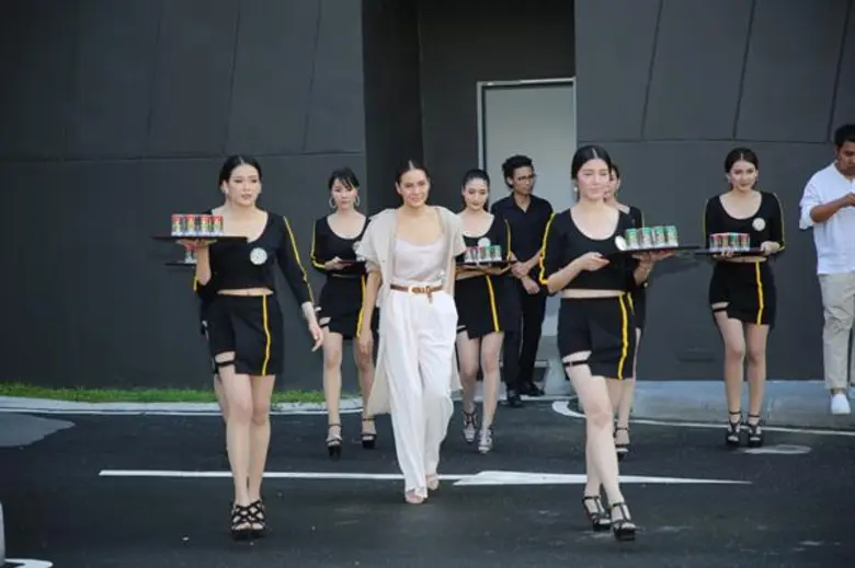 “เจนี่” โชว์พลังดับเบิลฟิต สมศักดิ์ศรีพรีเซนเตอร์ “เอ็มเพรสโซ ดับเบิล ช็อต” นำทีม “ภารกิจปลุกเมือง” ส่งตรงกาแฟถึงมือร้านค้าทั่วกรุงเทพฯ