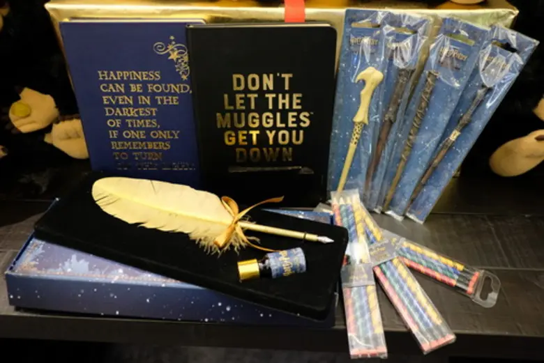 แฟนๆ เฮ!! ธีมรีเทลช็อปแฮร์รี่ พอตเตอร์ เพิ่มสินค้าใหม่รับเฮงตรุษจีน