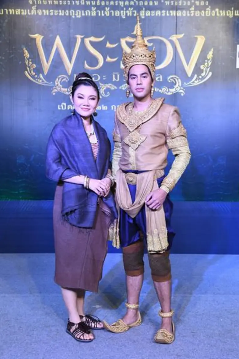 แถลงข่าว ละครเพลง “พระร่วง เดอะมิวสิคัล” “ท็อป จรณ” นำทัพนักแสดงจัดโชว์พิเศษเรียกน้ำย่อย