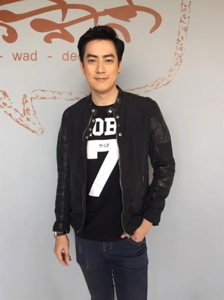 หลังจากผ่านมรสุมข่าวต่าง ๆ มานานหลายปี จน...