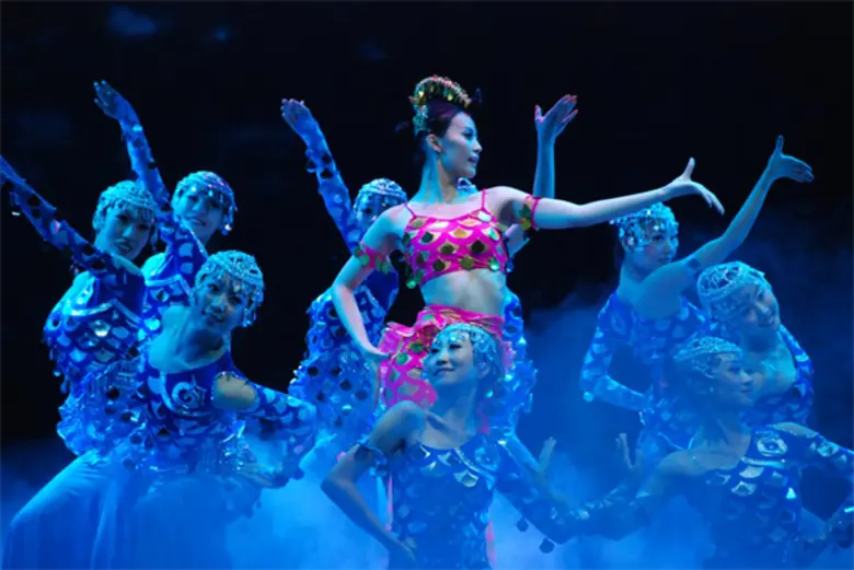 ฟิวเจอร์พาร์คและสเปลล์ พร้อมรับเทศกาลตรุษจีน ด้วย “Chinese New Year 2018 Ready Set Goal”