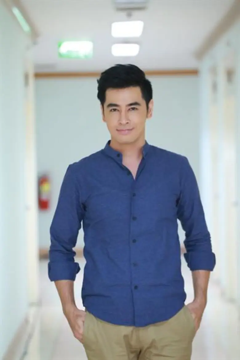 ตลอดระยะการเป็นนักแสดงของหนุ่ม "ออย – ธนา...