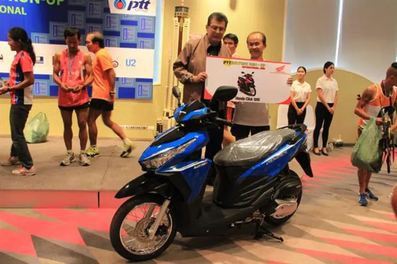 ใบหยกวิ่งผลัดแนวตั้ง