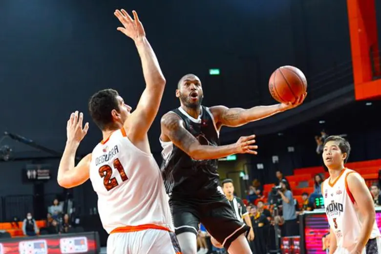 รายงานผลคะแนนบาสเกตบอล GSB TBSL 2018 โมโนแวมไพร์กับหลวงพระบางฯ(ลาว)