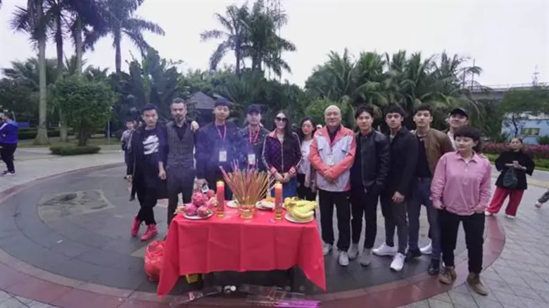 ดาราไทย จอนนี่ ห่าว โกอินเตอร์ หล่อแรงทะลุจีน