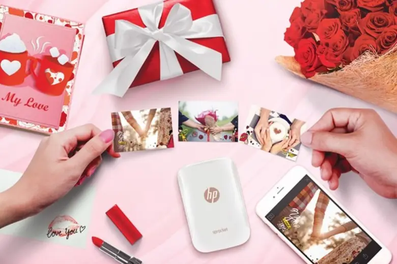 - Sprocket 2-in-1 เครื่องพิมพ์พกพาพร้อมกล...