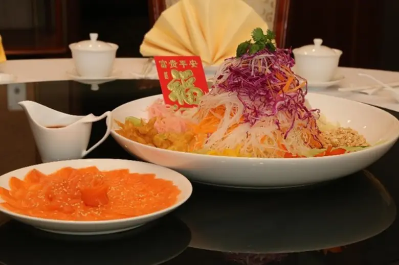 “ฉลองตรุษจีน ที่โรงแรม ดิ เอมเมอรัลด์”