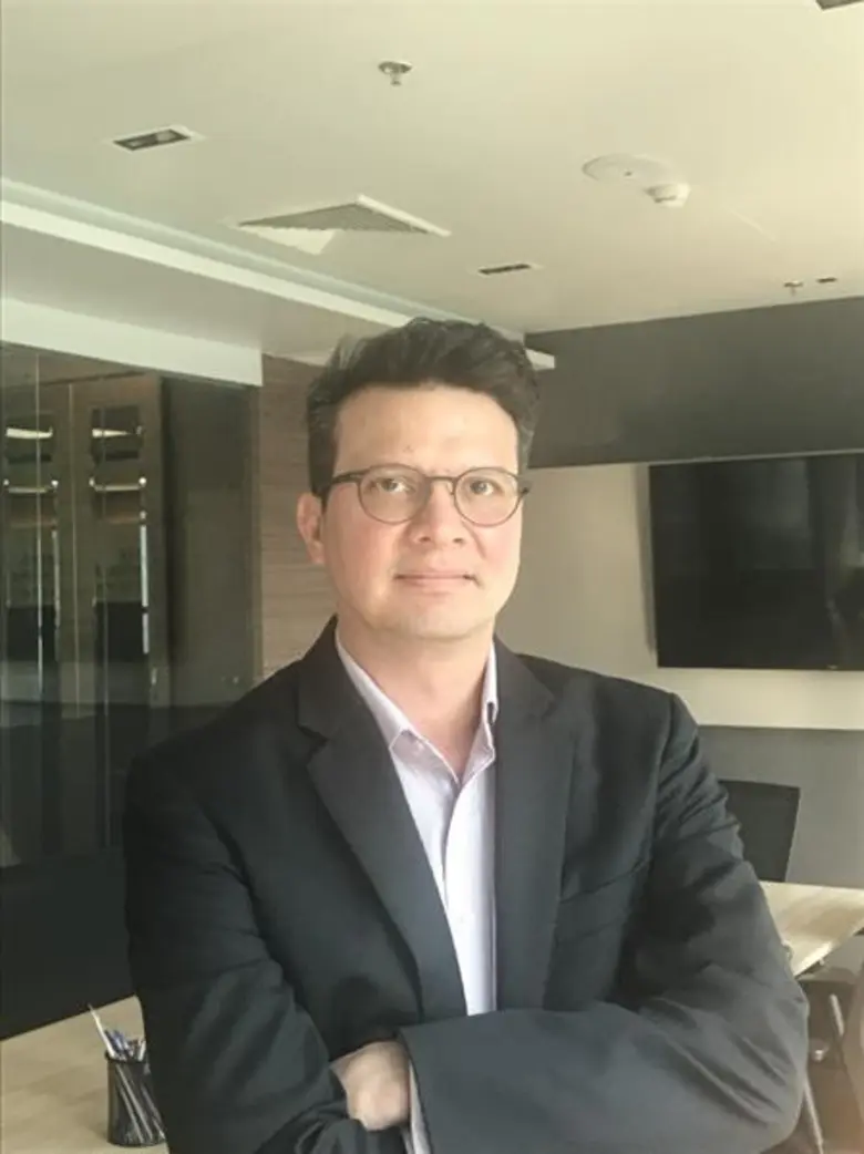 บอร์ด บมจ. สตาร์ ยูนิเวอร์แซล เน็ตเวิร์ค ...