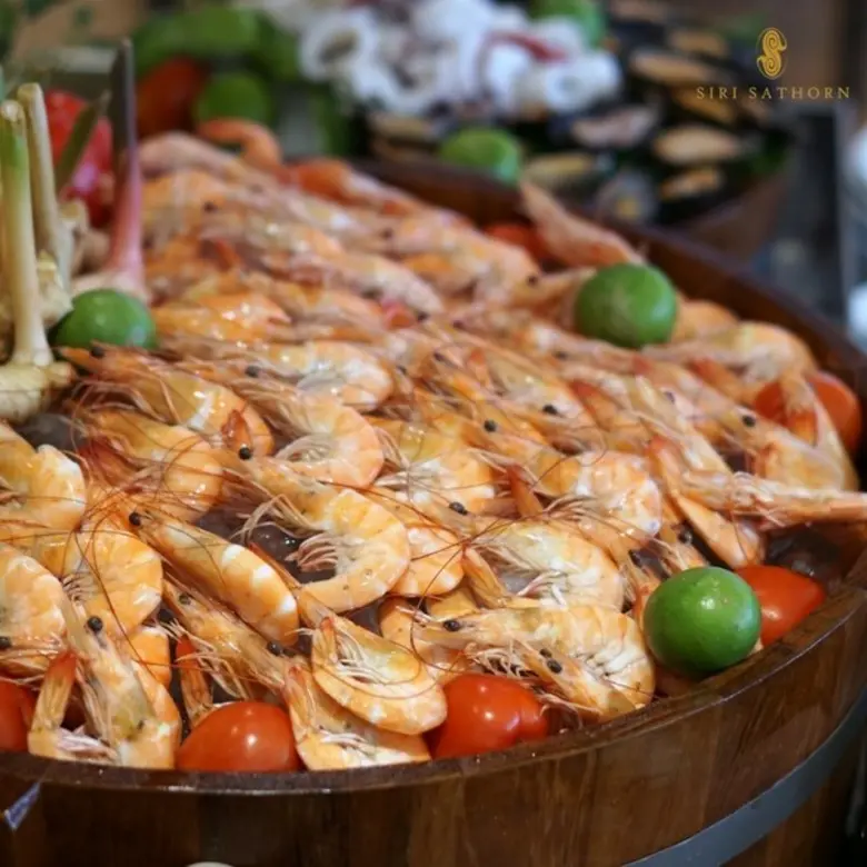 โปรโมชั่นมา 4 จ่าย 3 ห้องอาหารลิควิดบาร์แอนด์คาเฟ่ โรงแรมศิริ สาทร