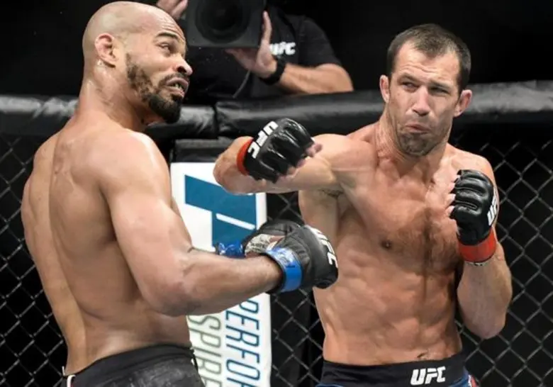 สิงโตหนุ่มปะทะเดือดทหารของพระเจ้า คอมวยกรงระทึก!! ช่อง 8 ถ่ายทอดสดเช้าวันอาทิตย์นี้