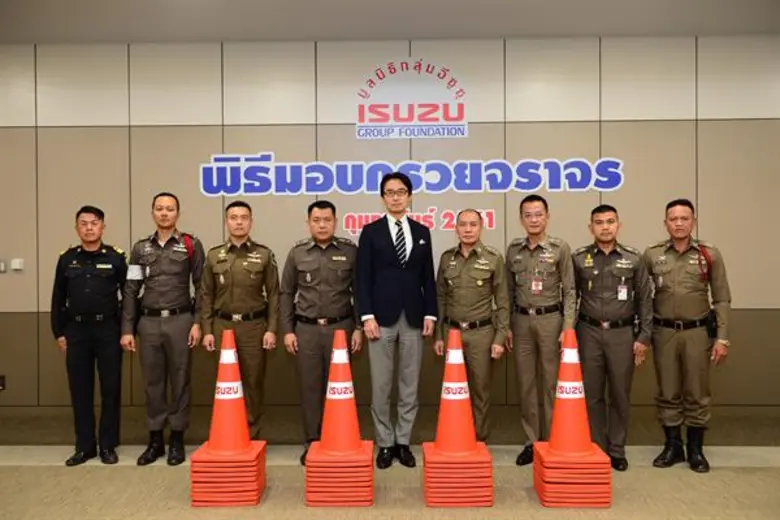 มร. โทชิอากิ มาเอคาวะ ประธานกรรมการมูลนิธ...