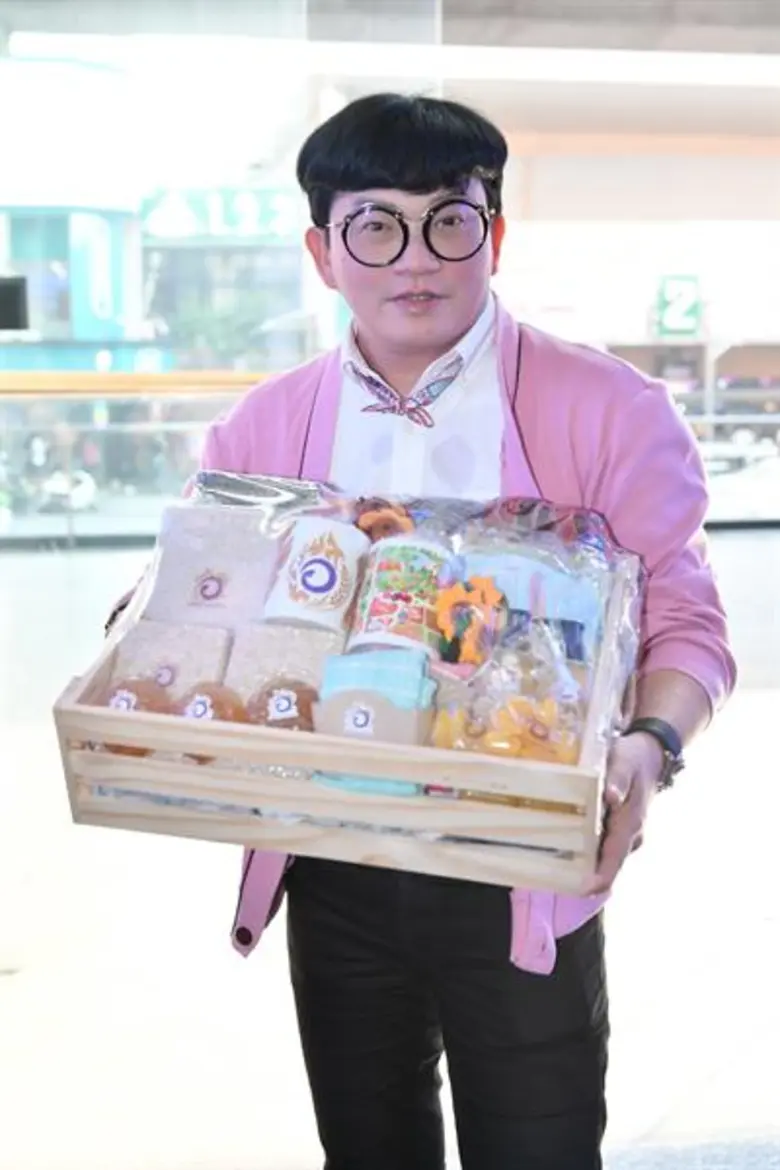 กลับมาแล้วงาน ทุ่งทานตะวัน ณ บ้านระไซร์ ค...