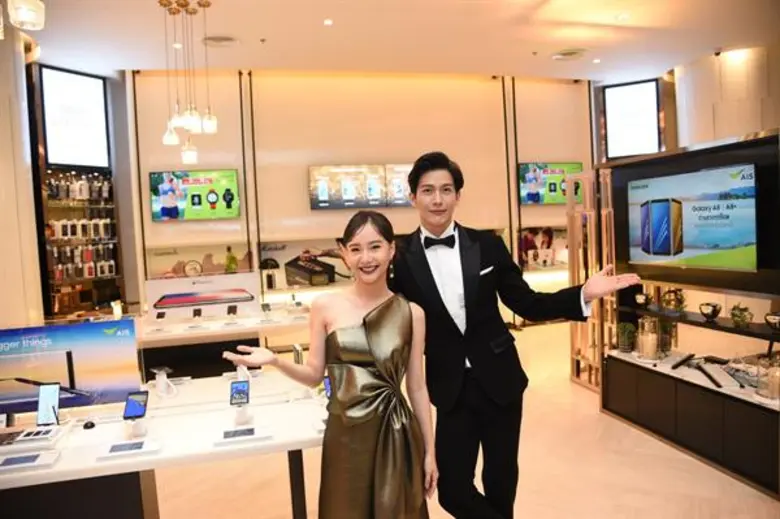 “พุฒ-เต้ย” สุดประทับใจ ร่วมสัมผัสมิติใหม่งานบริการเหนือระดับที่ “เซเรเนด คลับ” โฉมใหม่