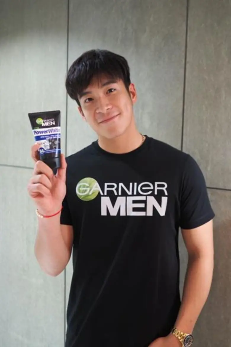 ชีวิตหมองๆ ของหนุ่มวัยทำงานไม่ว่าจะเป็นนา...