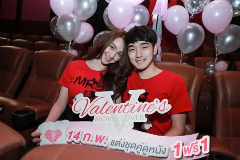 เมเจอร์ ซีนีเพล็กซ์ กรุ้ป ให้คุณฉลองเทศกาลแห่งความรักกับ“Valentine’s Movie Lover”โพสต์รูปคนที่คุณรักลงบนโซเชียล รับบัตรดูหนังฟรี 2 ที่นั่งคนมีคู่...แต่งชุดคู่ รับสิทธิ์ซื้อตั๋วหนัง 1 ฟรี 1