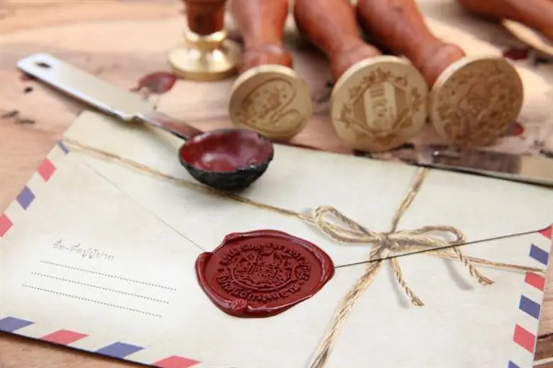 ไปรษณีย์ไทย เปิด “ร้านไปรสนีย์กรุงสยาม” พร้อมให้บริการส่งจดหมายย้อนยุค สมัยรัชกาลที่ 5 ภายในงาน “อุ่นไอรัก คลายความหนาว” 8 ก.พ. - 11 มี.ค. 2561