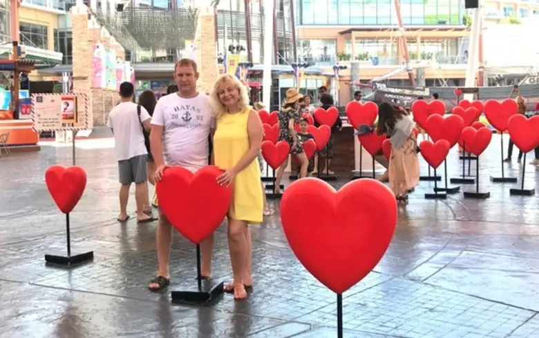 ศูนย์การค้าจังซีลอน ป่าตอง ภูเก็ต สร้างบร...