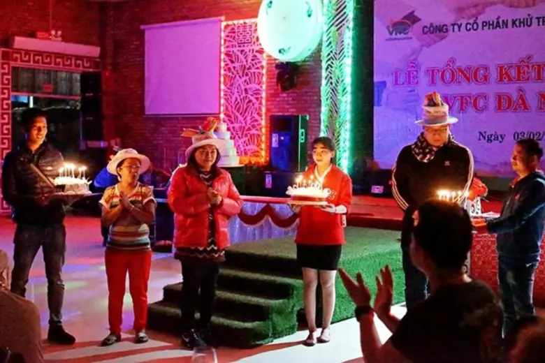 กลุ่มสยามกลการ โดยนายสุรินทร์ บุญเกลือ ผู...