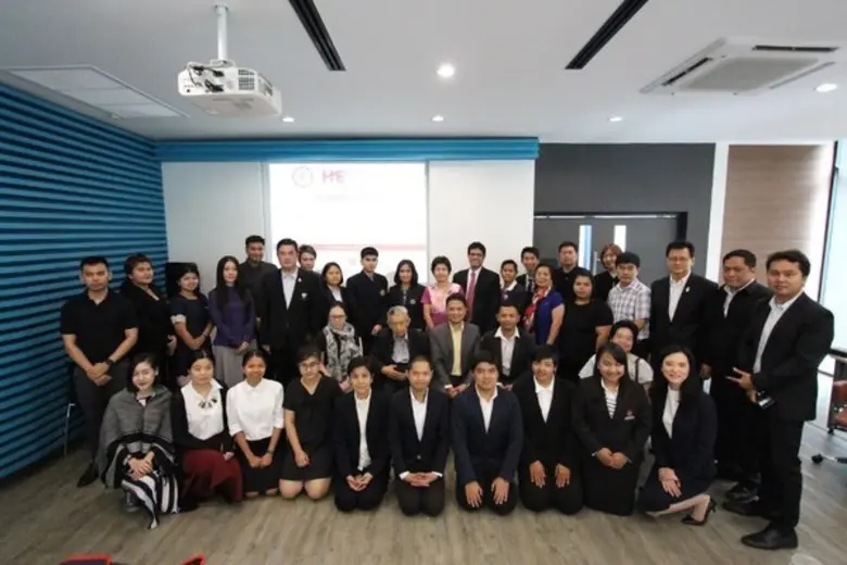 New Paradigm to Approach Program in Highe...