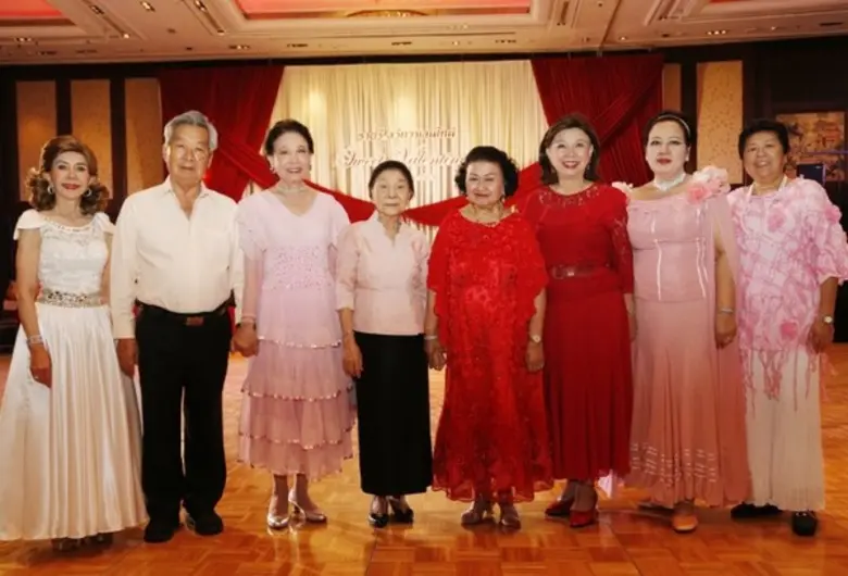 ท่านผู้หญิงเพ็ญศรี วัชโรทัย เป็นประธานจัด...