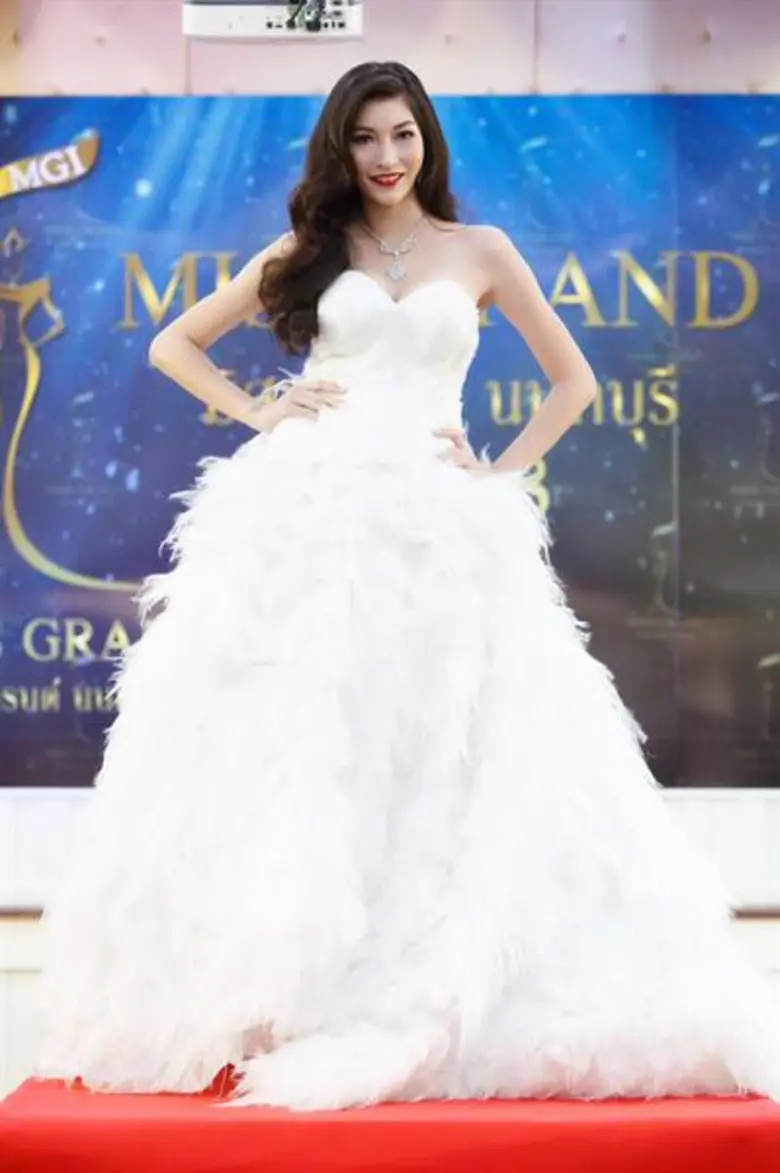 "ฝ้าย สุภาพร" ร่วมงานแถลงข่าวเปิดตัว “มิสแกรนด์นนทบุรี” เฟ้นหาสุดยอดสาวงามสู่การประกวดเวทีระดับประเทศ “มิสแกรนด์ไทยแลนด์ 2018”