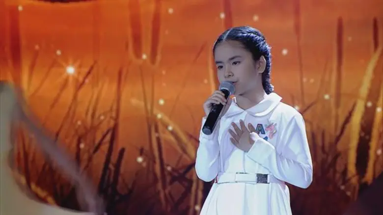 ทีวีไกด์: รายการ "ไมค์ทองคำเด็ก" เชียร์สุดตัว 4 คนสุดท้าย ลุ้นแชมป์ คว้าชัย ไมค์ทองคำเด็ก ครั้งที่ 2