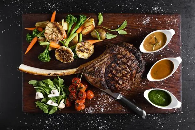 SAVORY CULINARY TREAT AT RENAISSANCE BANGKOK RATCHAPRASONG HOTEL