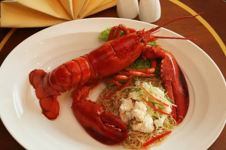 ห้องอาหารจีนหยก โรงแรม ดิ เอมเมอรัลด์ จัด...