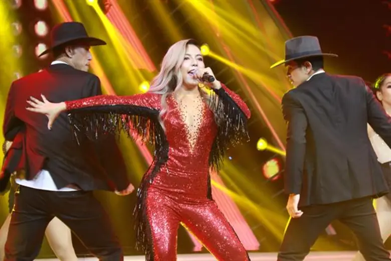 รายการ Diva Makeover เสียงเปลี่ยนสวย ออกอากาศทางช่อ...