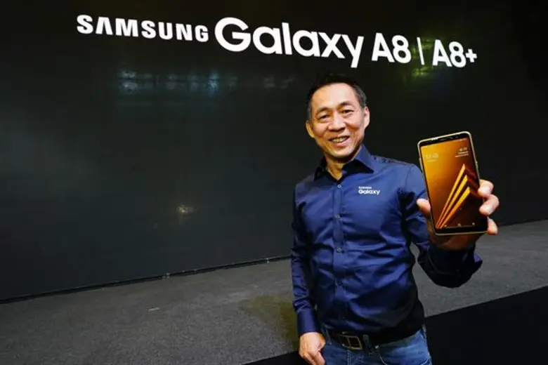 “ซัมซุง” เปิดตัว “กาแลคซี่ เอ 8/เอ 8 พลัส (2018)” รุกกลุ่มมิลเลนเนียลที่รักการถ่ายภาพชูฟีเจอร์เด็ด Live Focus ให้ภาพสวยแบบหน้าชัดหลังละลาย พร้อมโปรโมชั่นสุดพิเศษในงาน “ไทยแลนด์ โมบายล์ เอ็กซ์โป 2018”
