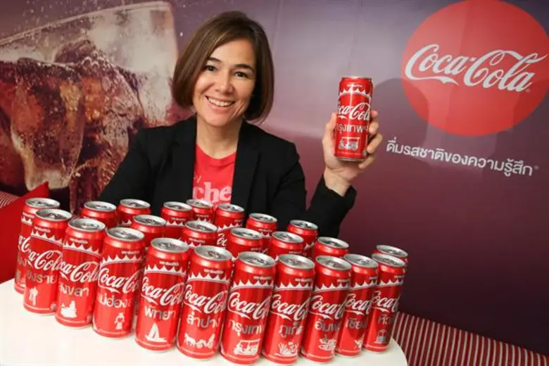 เครื่องดื่ม "โค้ก" โดยกลุ่มธุรกิจโคคา-โคล...