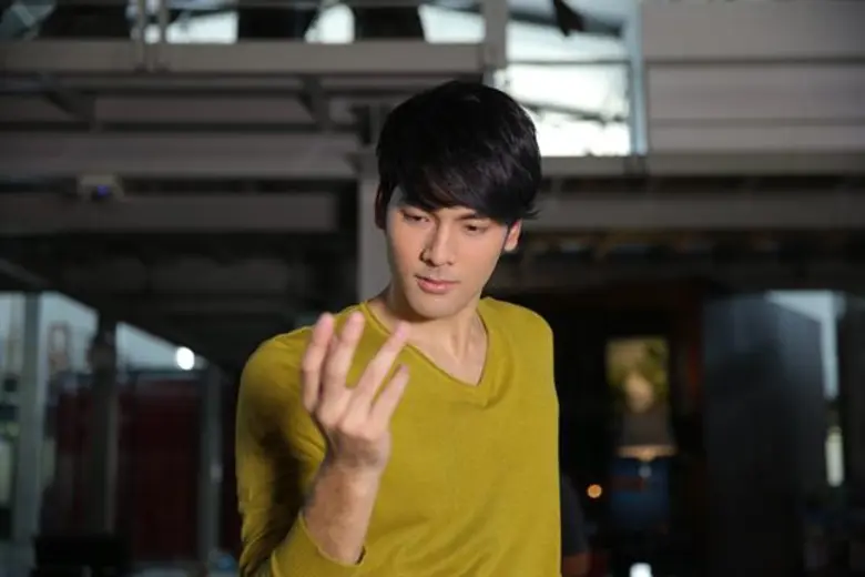 บอมบ์-ธนิน สุดปัง! พลิกคาแรคเตอร์สวมบทเกย์สาว “เจ้ริชชี่” แฟนๆแห่ชื่นชมกระหน่ำโซเชียล ใน “ชั่วโมงต้องมนต์”